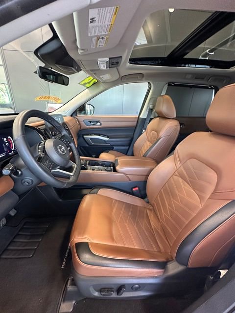 2024 Nissan Pathfinder Platinum - Photo 16
