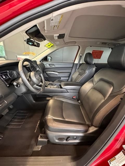 2023 Nissan Pathfinder SL - Photo 16