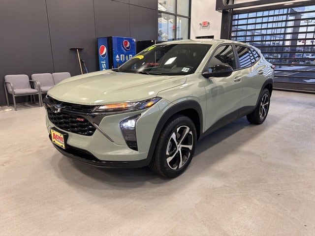 Used 2024 Chevrolet Trax RS with VIN KL77LGE27RC188548 for sale in South Brunswick Township, NJ