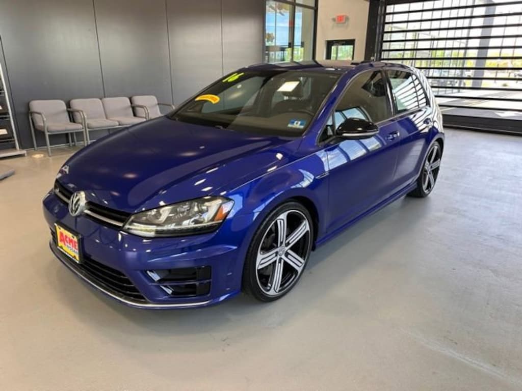 Used 2016 Volkswagen Golf R 4-Door w/DCC & Navigation Hatchback
