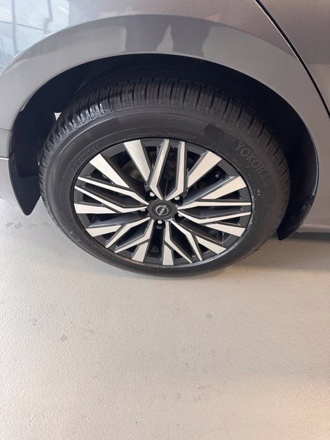 2024 Nissan Altima SV - Photo 14