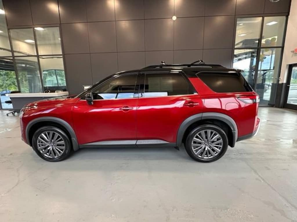 Certified 2023 Nissan Pathfinder SL SUV