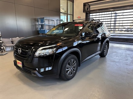 2023 Nissan Pathfinder SV SUV