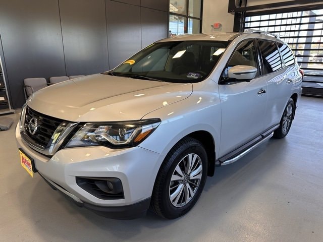 2019 Nissan Pathfinder SL