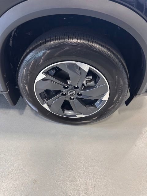 2025 Nissan Rogue SV - Photo 15