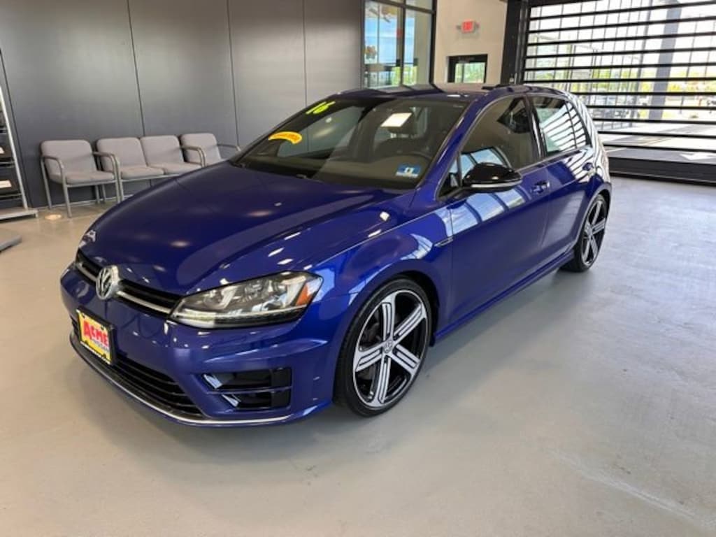 Used 2016 Volkswagen Golf R 4-Door w/DCC & Navigation Hatchback