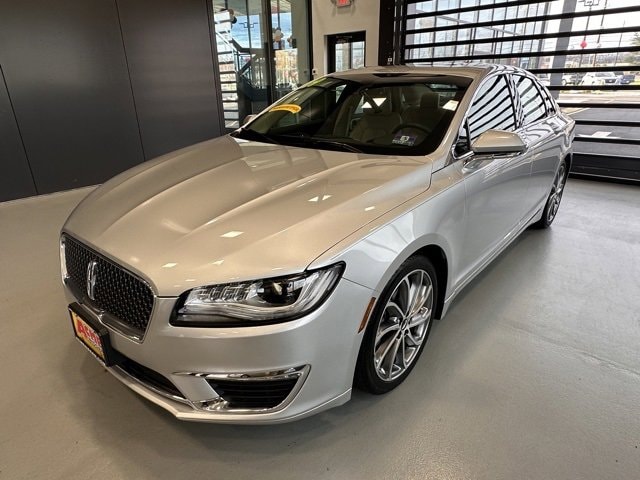2019 Lincoln MKZ Reserve I's photo
