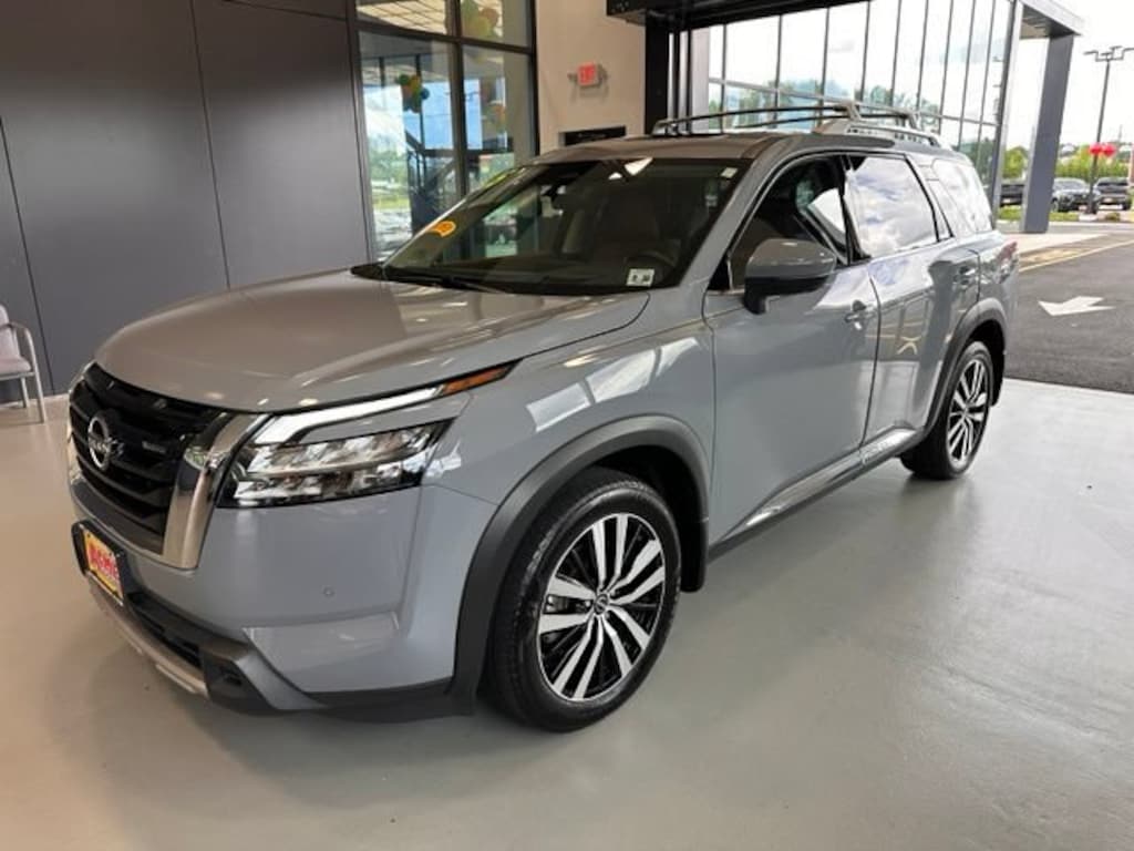 Certified 2025 Nissan Pathfinder Platinum SUV