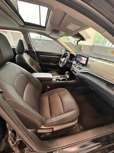 2023 Nissan Altima SV - Photo 9