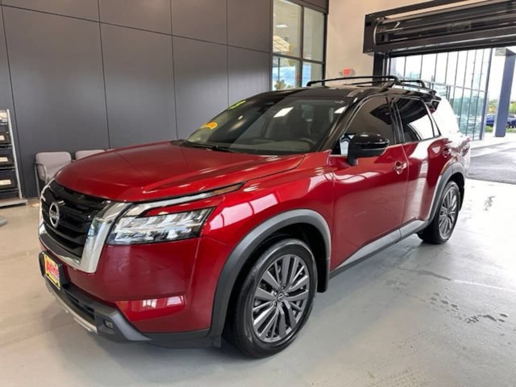 Certified 2023 Nissan Pathfinder SL SUV