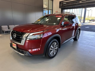 2022 Nissan Pathfinder SL SUV