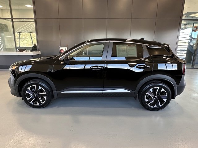 2025 Nissan Kicks SV photo 2