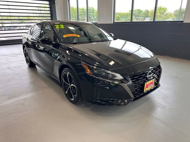 2023 Nissan Altima SR - Photo 8