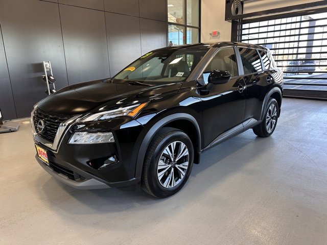 2023 Nissan Rogue SV photo 2