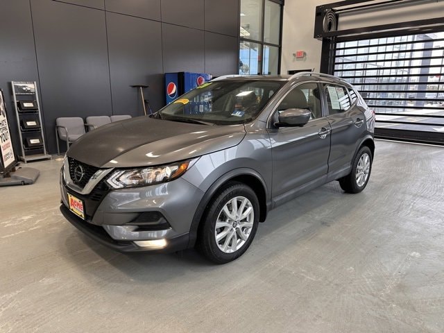 2020 Nissan Rogue Sport SV's photo