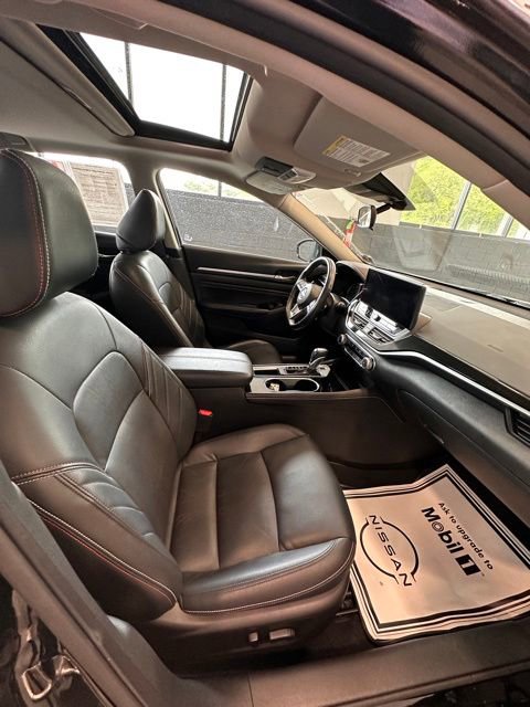 2023 Nissan Altima SR - Photo 18