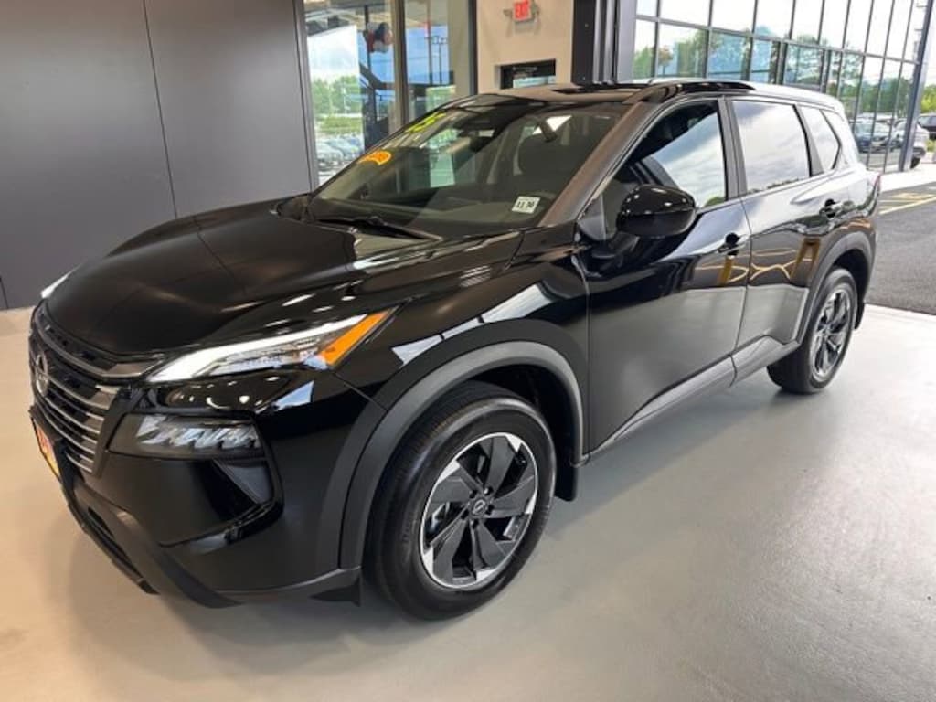 Used 2025 Nissan Rogue SV SUV