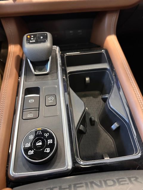 2024 Nissan Pathfinder Platinum - Photo 24