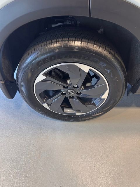 2024 Nissan Rogue SV - Photo 14
