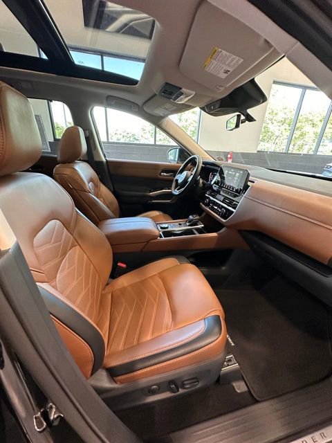 2024 Nissan Pathfinder Platinum - Photo 19