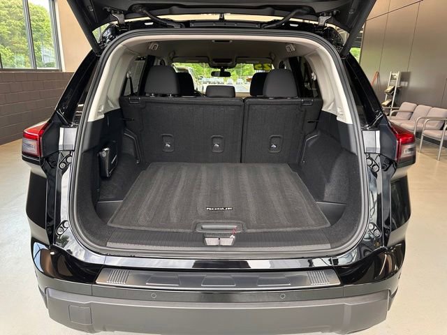 2025 Nissan Rogue SV - Photo 10