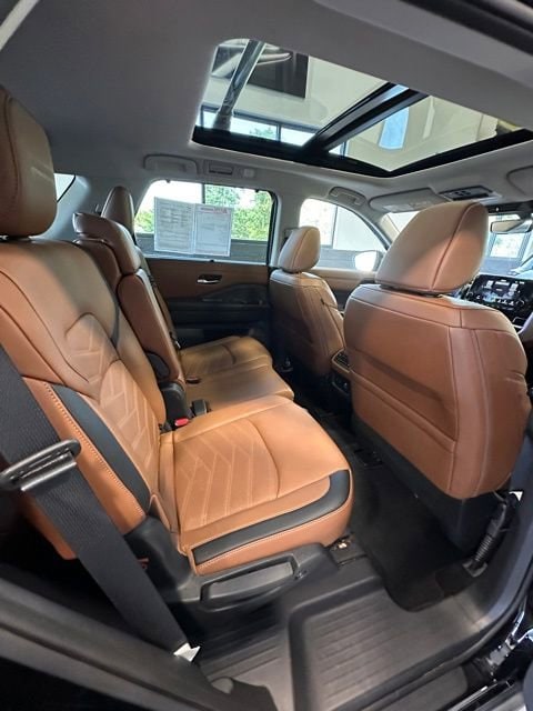 2024 Nissan Pathfinder Platinum - Photo 20