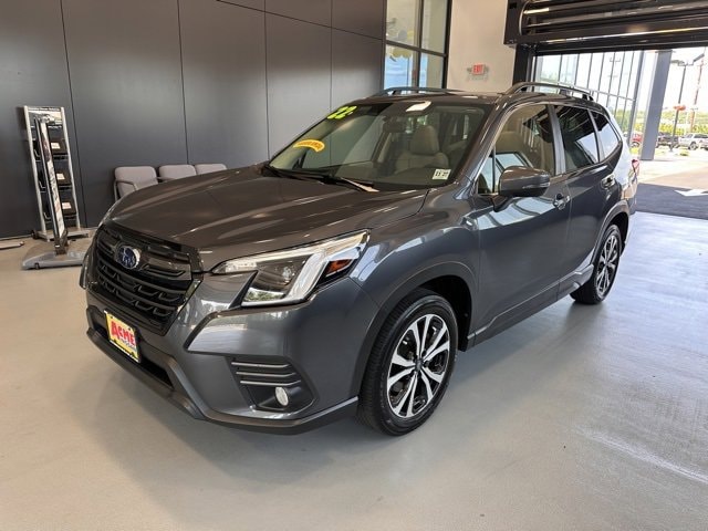 2022 Subaru Forester Limited's photo