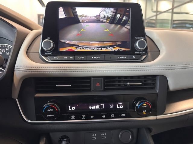 2025 Nissan Rogue SV - Photo 21