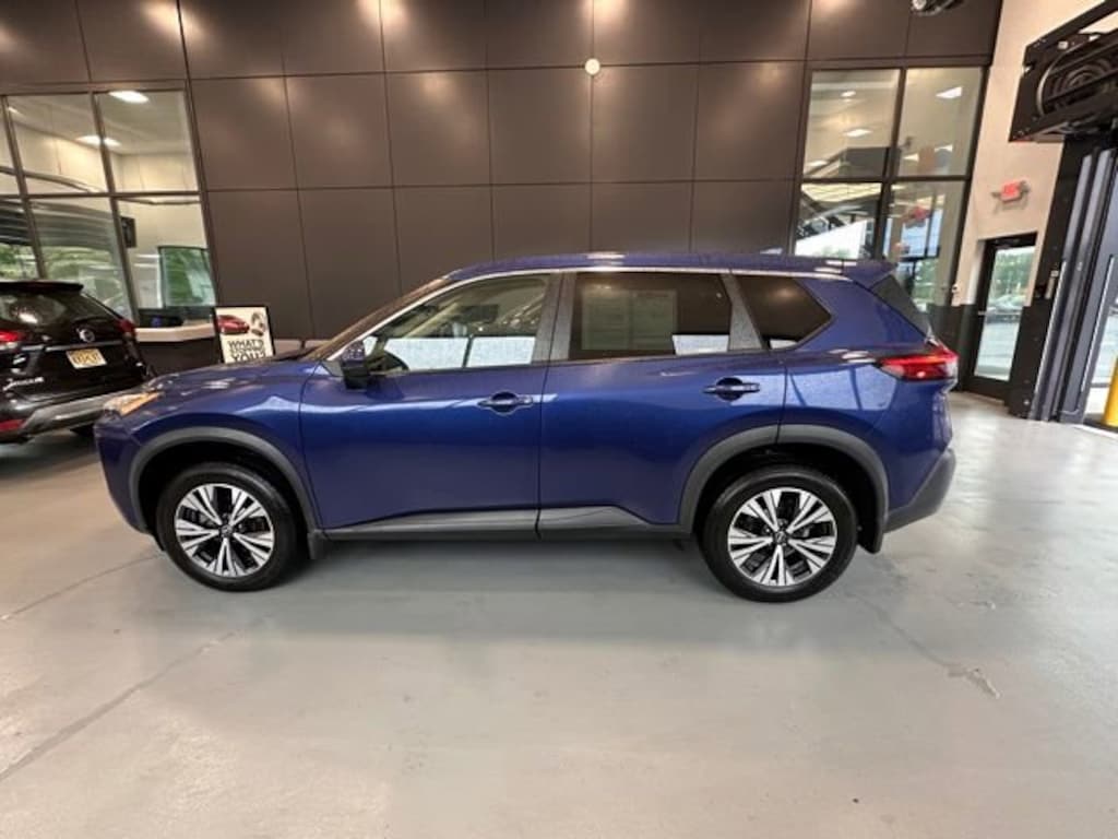 Certified 2022 Nissan Rogue SV SUV