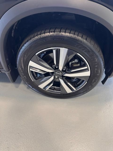 2025 Nissan Rogue SL - Photo 15