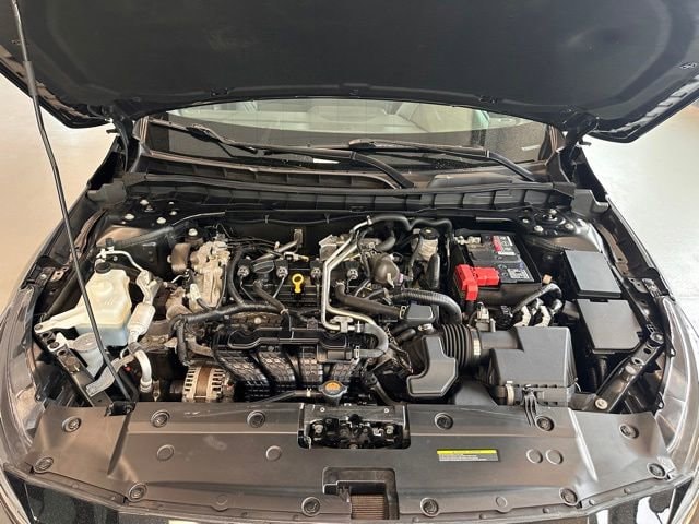 2023 Nissan Altima SR - Photo 11