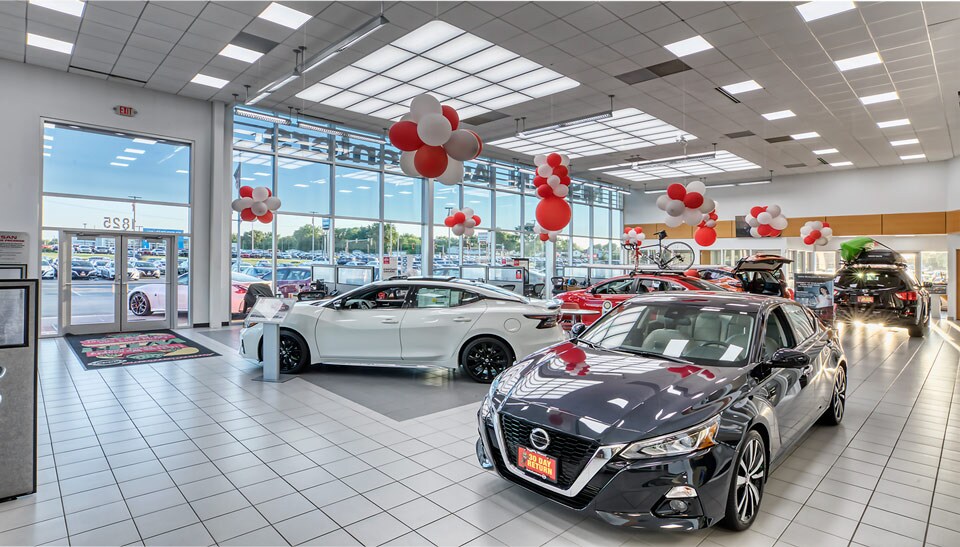 Nissan Dealer Near St. Louis, MO AutoCenters Nissan