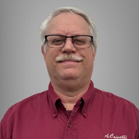 Staff member Nick Hingl from b5b591fff2ae