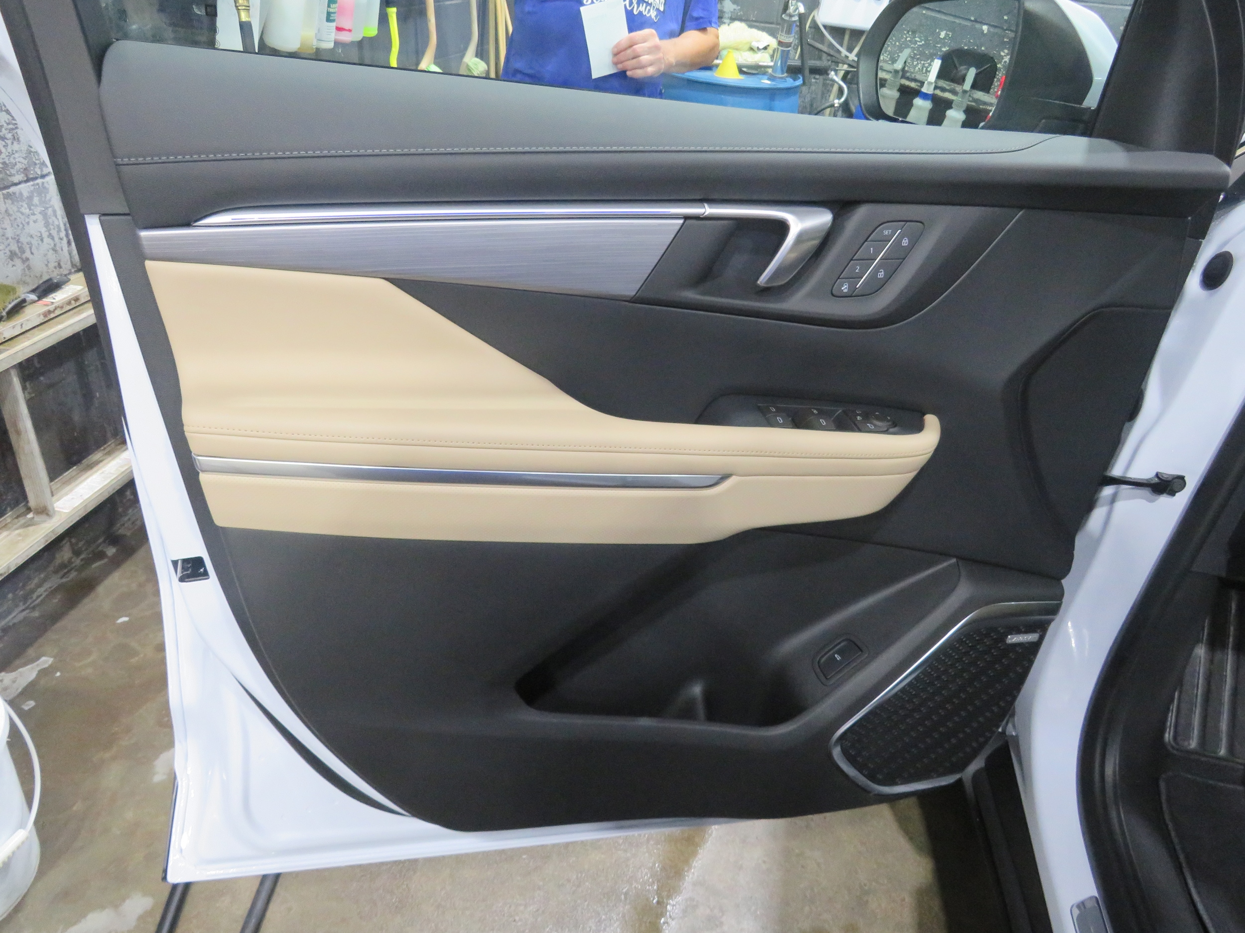 2027 Buick Enclave Preferred - Photo 18
