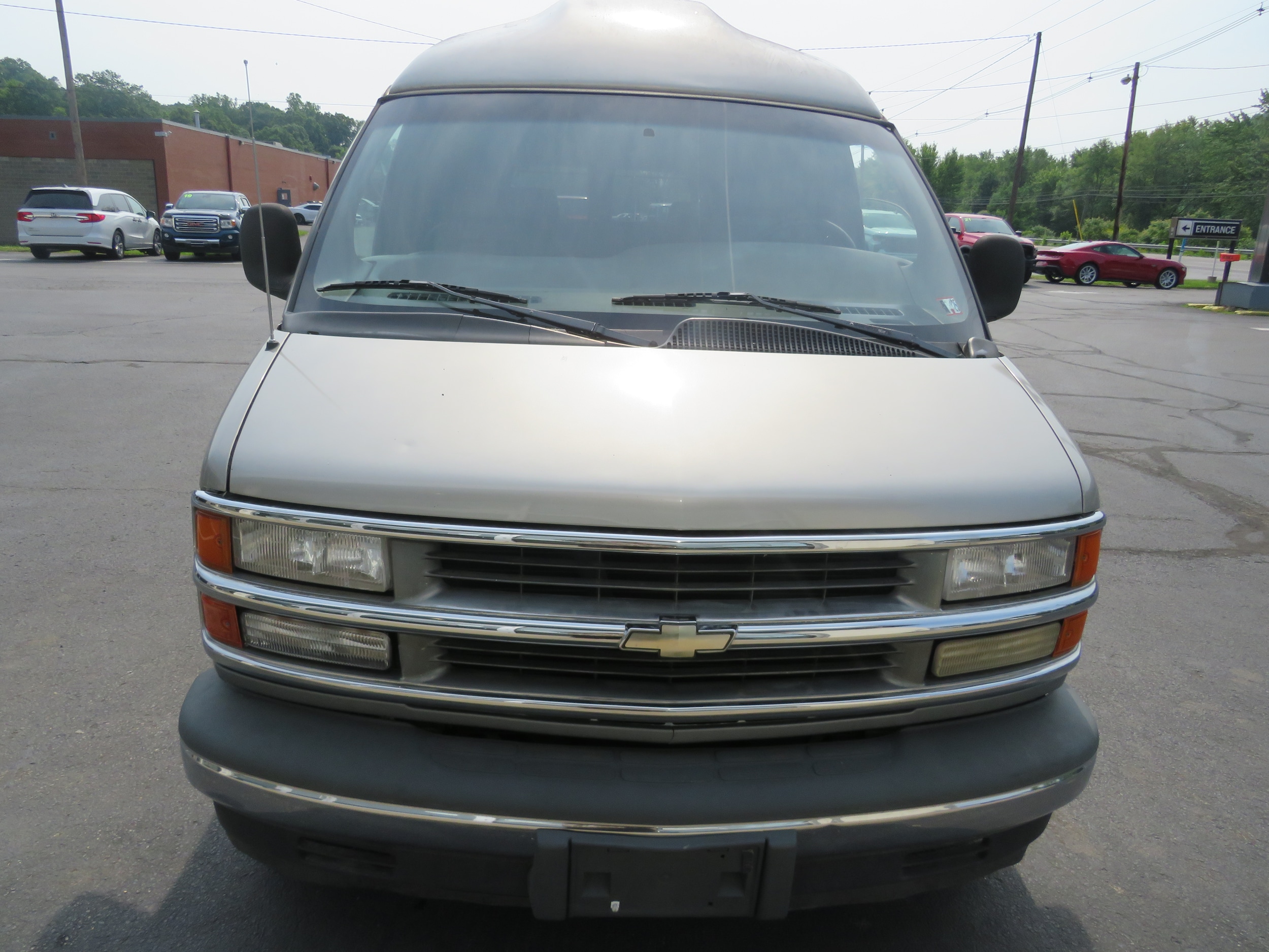 Used 2000 Chevrolet Express Base with VIN 1GBFG15R0Y1159470 for sale in Oil City, PA