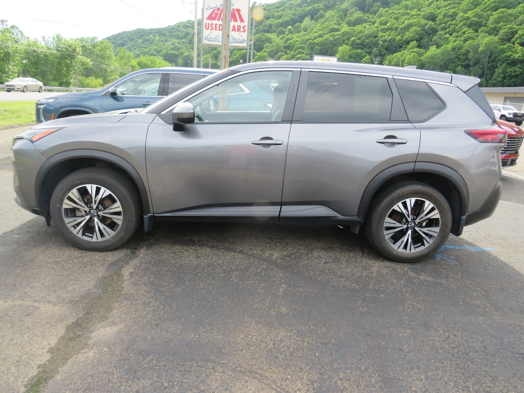 Used 2023 Nissan Rogue SV SUV