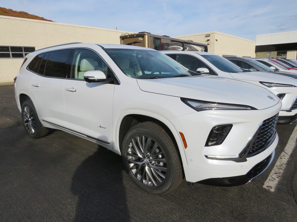 New 2026 Buick Enclave Avenir SUV