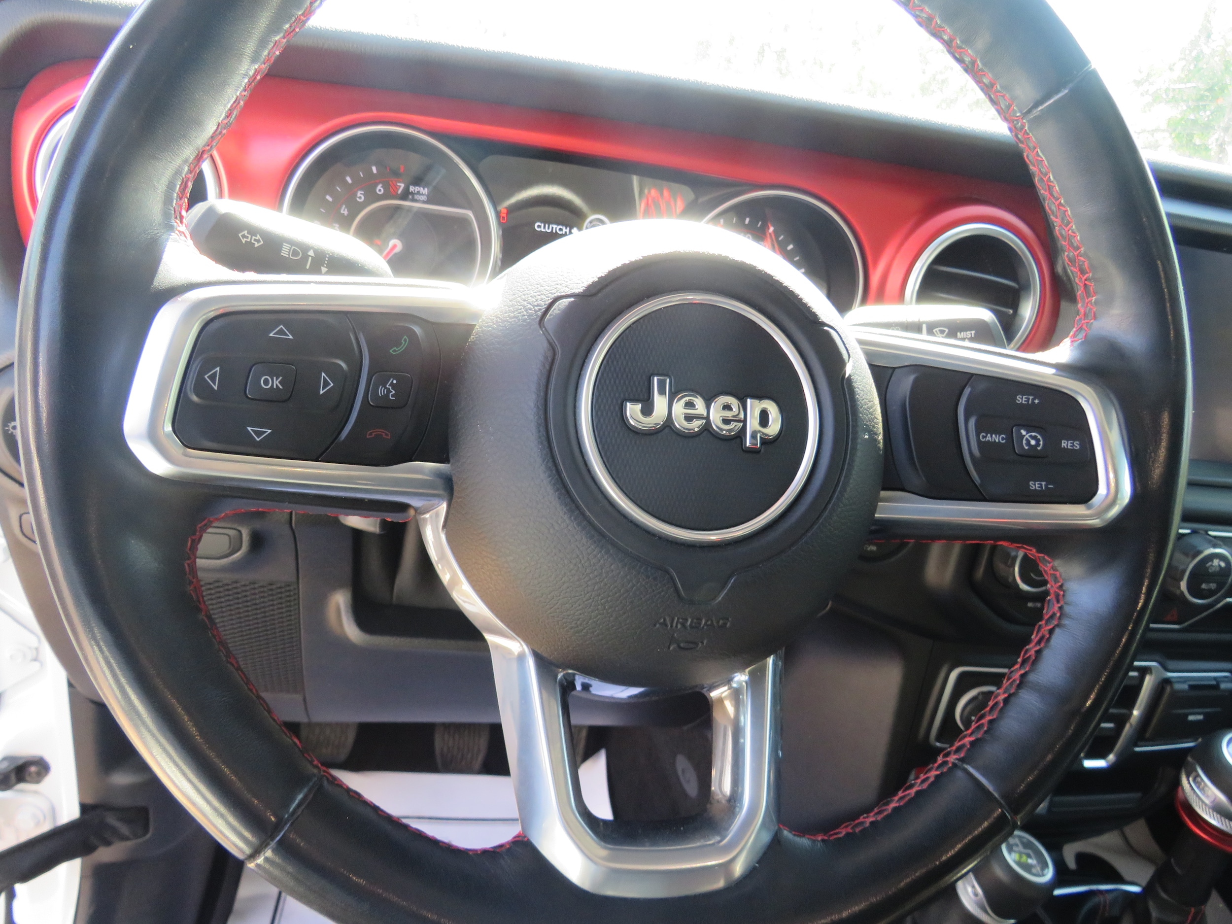 2021 Jeep Gladiator Rubicon - Photo 12