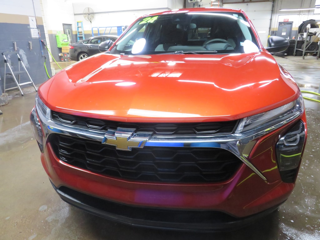 Used 2024 Chevrolet Trax LS SUV