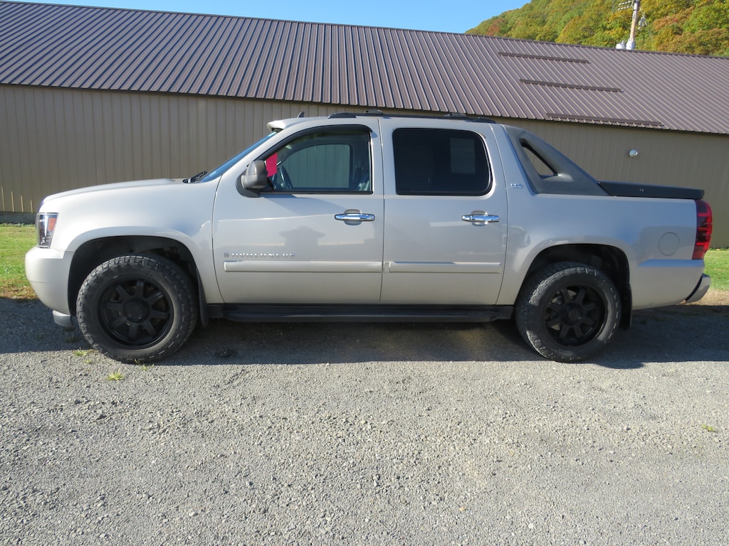 Used 2008 Chevrolet Avalanche 1500 LTZ Truck