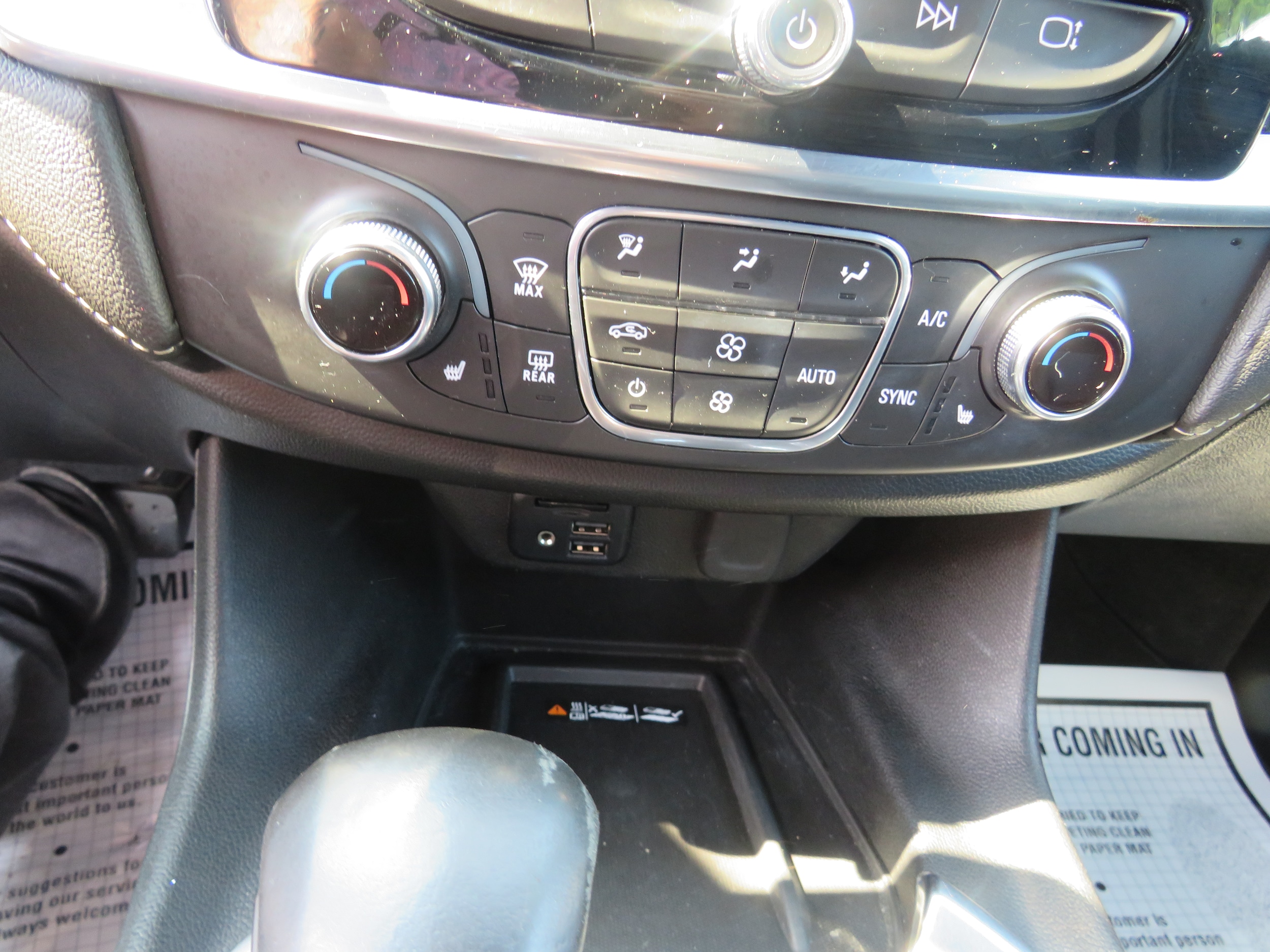 2022 Chevrolet Traverse 3LT - Photo 15