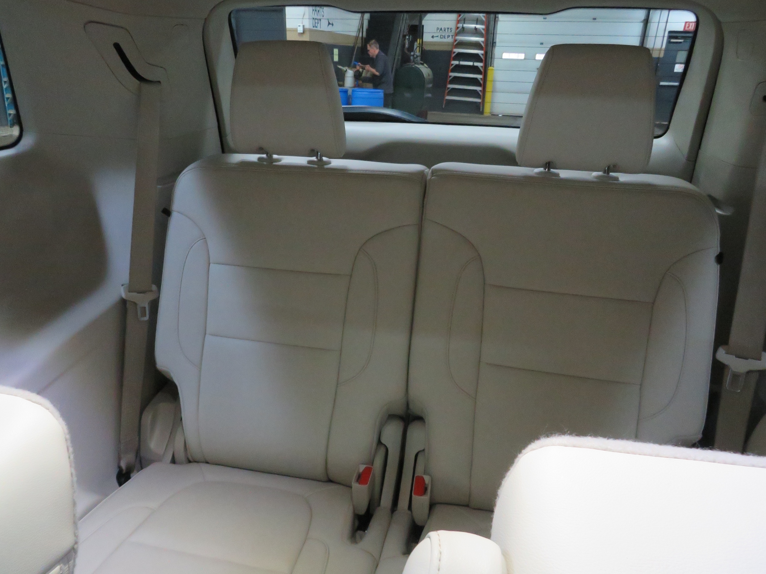 2023 GMC Acadia Denali - Photo 9