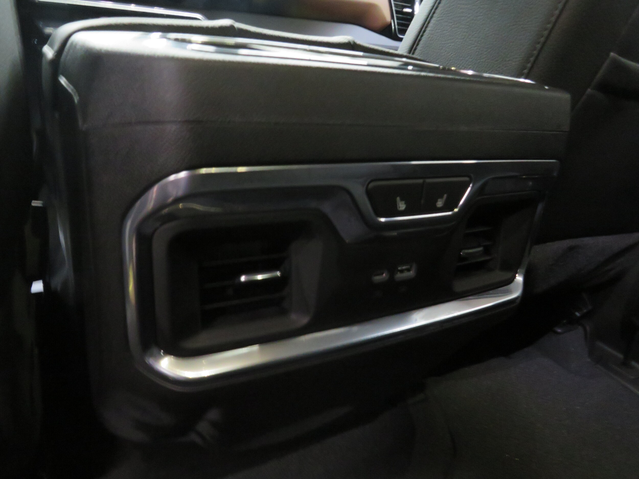 2026 GMC Sierra 2500HD Denali - Photo 9