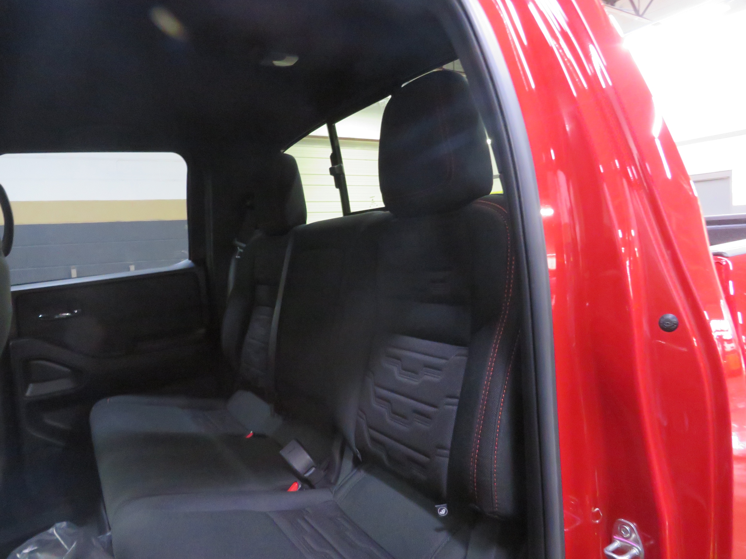 2025 Nissan Frontier PRO-4X - Photo 8