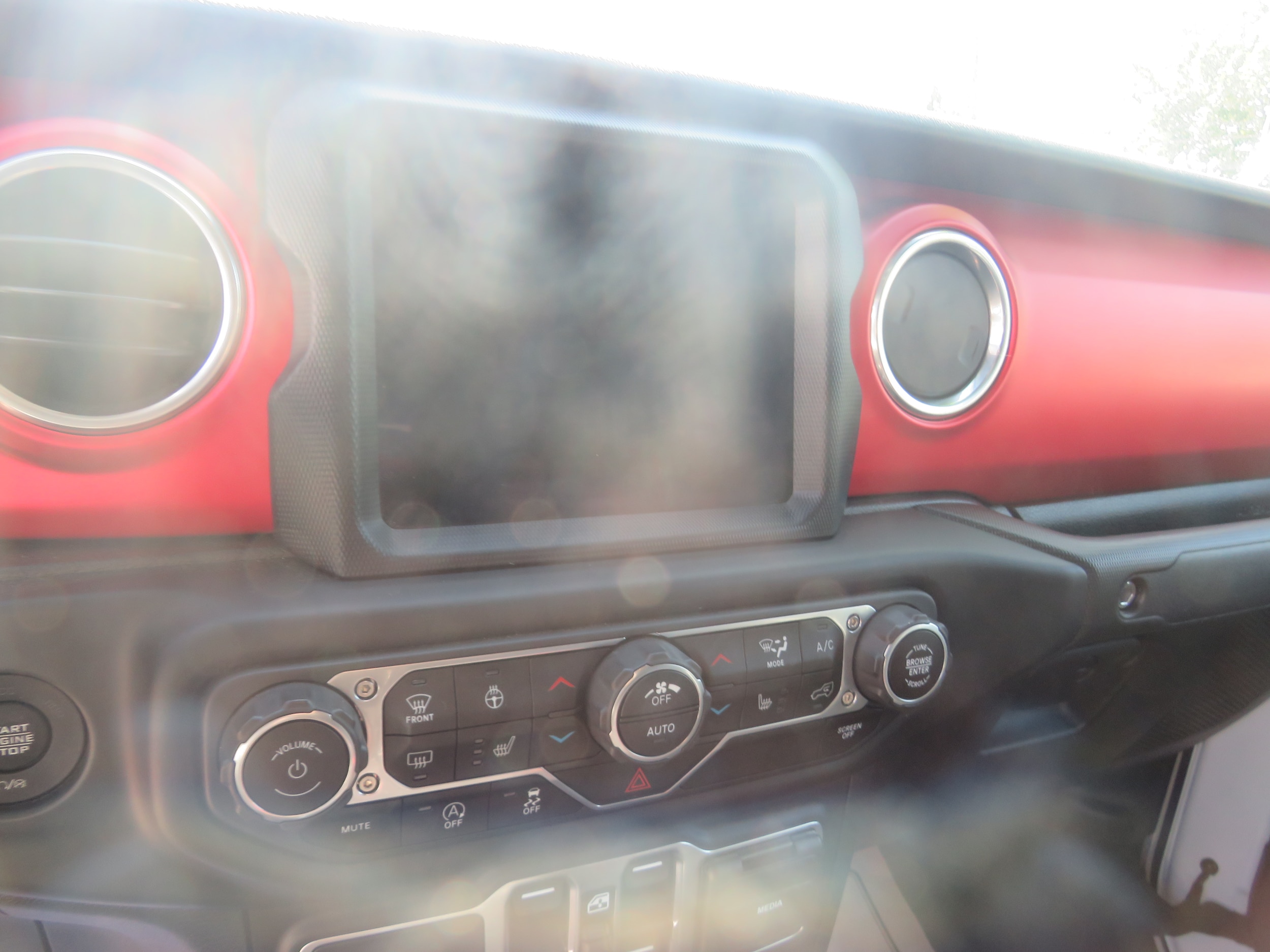 2021 Jeep Gladiator Rubicon - Photo 11