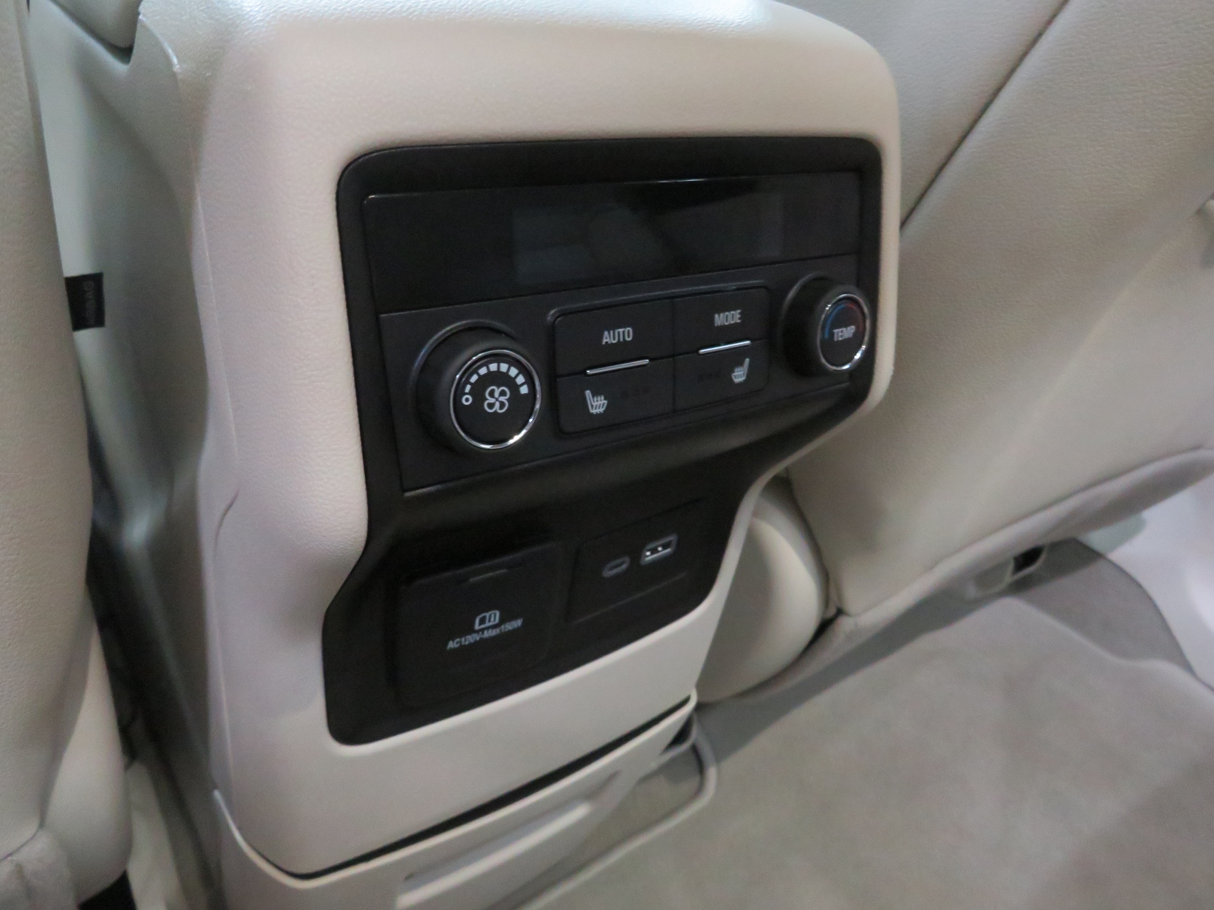 2023 GMC Acadia Denali - Photo 12