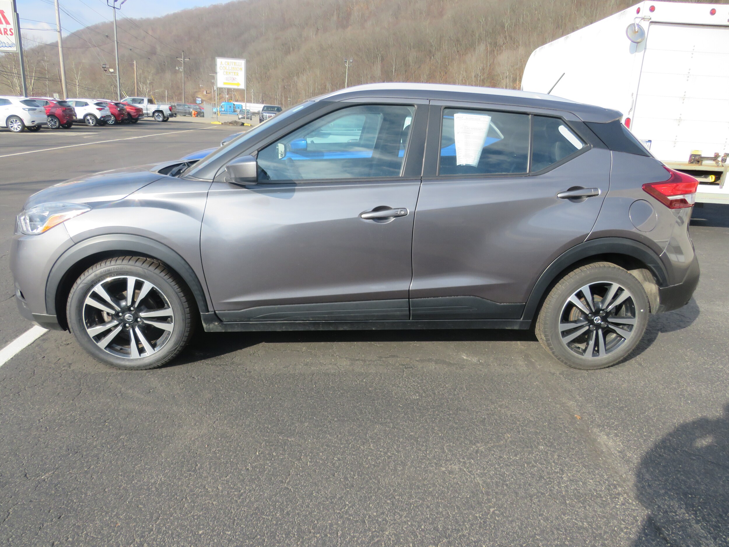 2020 Nissan Kicks SV photo 4