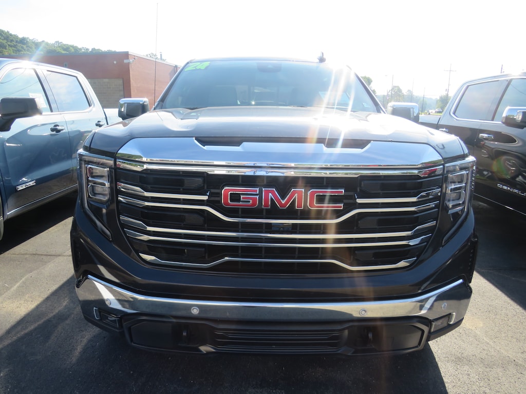 Used 2024 GMC Sierra 1500 SLT Truck