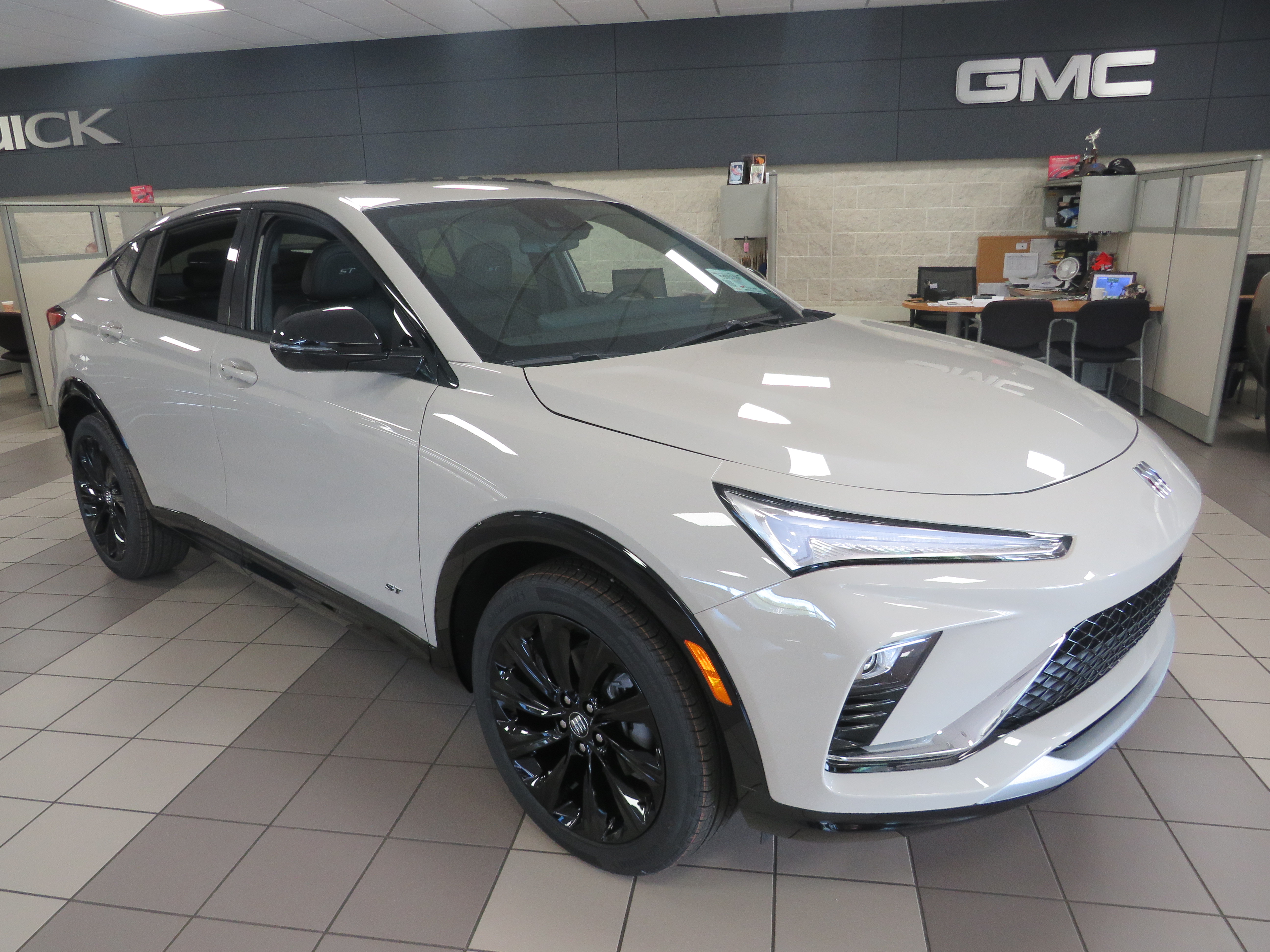 New 2026 Buick Envista Sport Touring SUV