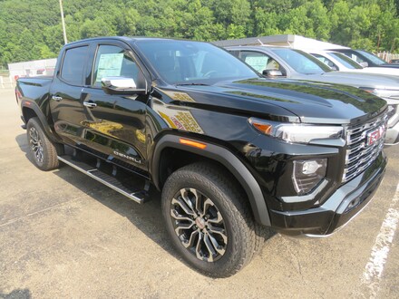 2025 GMC Canyon Denali Truck